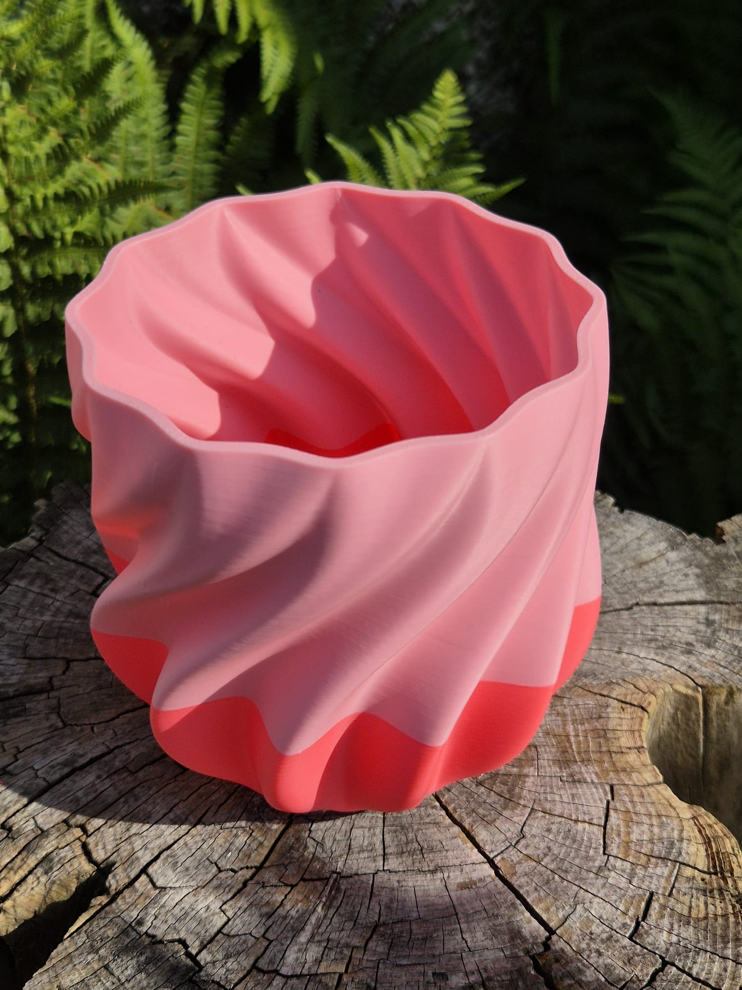 Pink flamingo indoor plant pot.