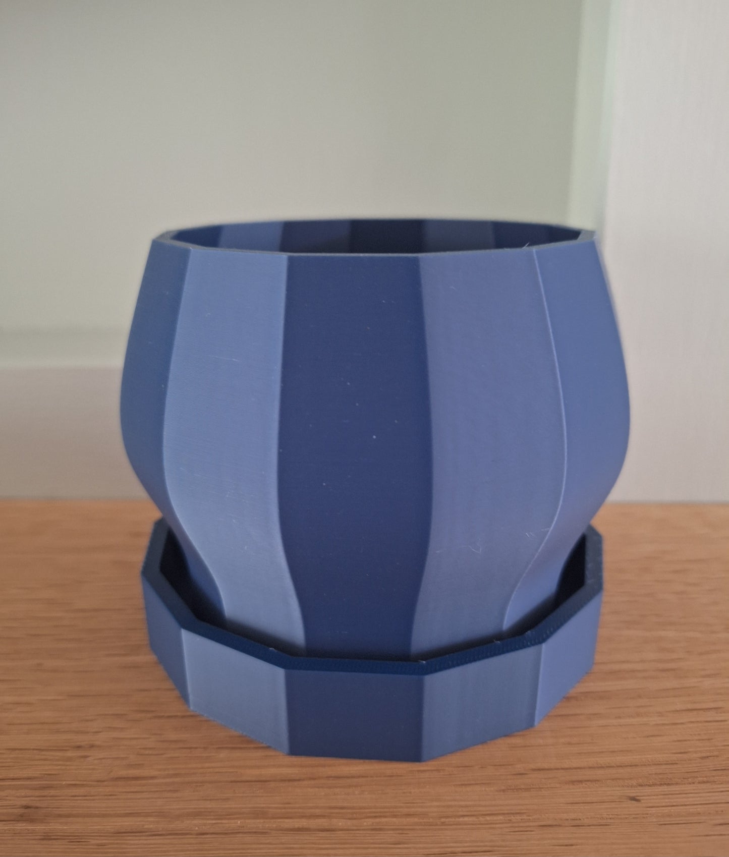 Goblet plant pot, 3d printed