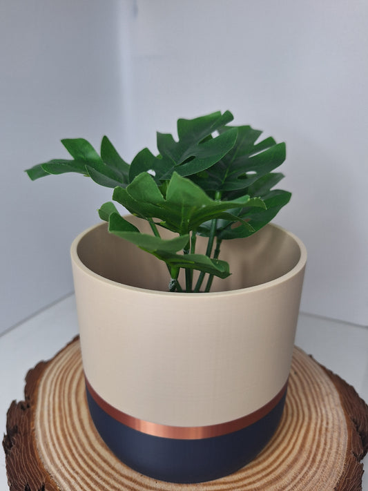 Tuscany plant pot