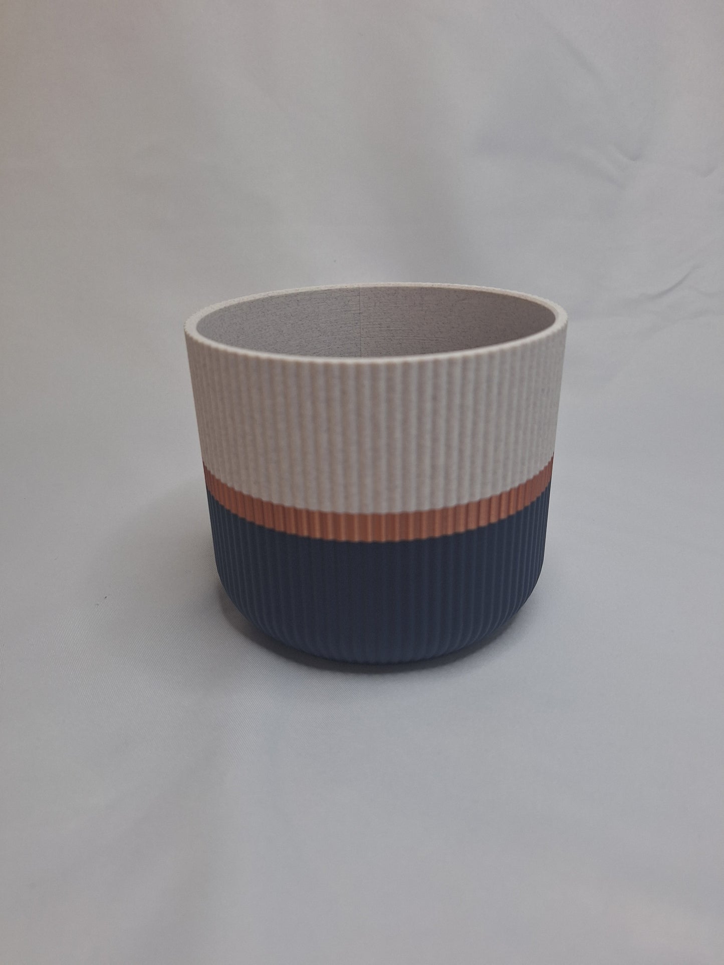 3 tone coloured, Elevare plant pot and stand.