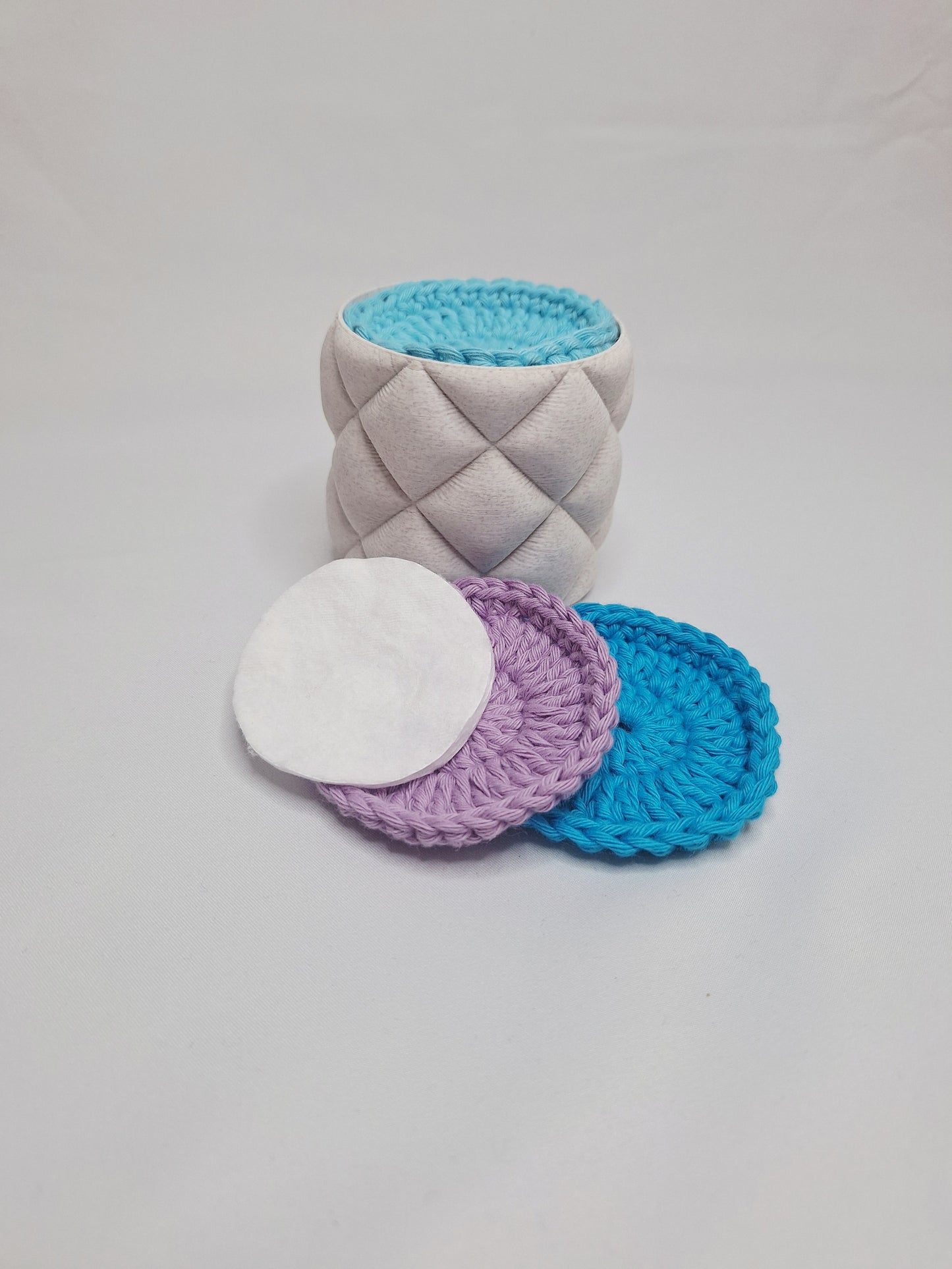 3D Printed Cotton Pad Holder with Lid – Quilted Cylinder in Cedar Speckle PLA | Handmade in UK