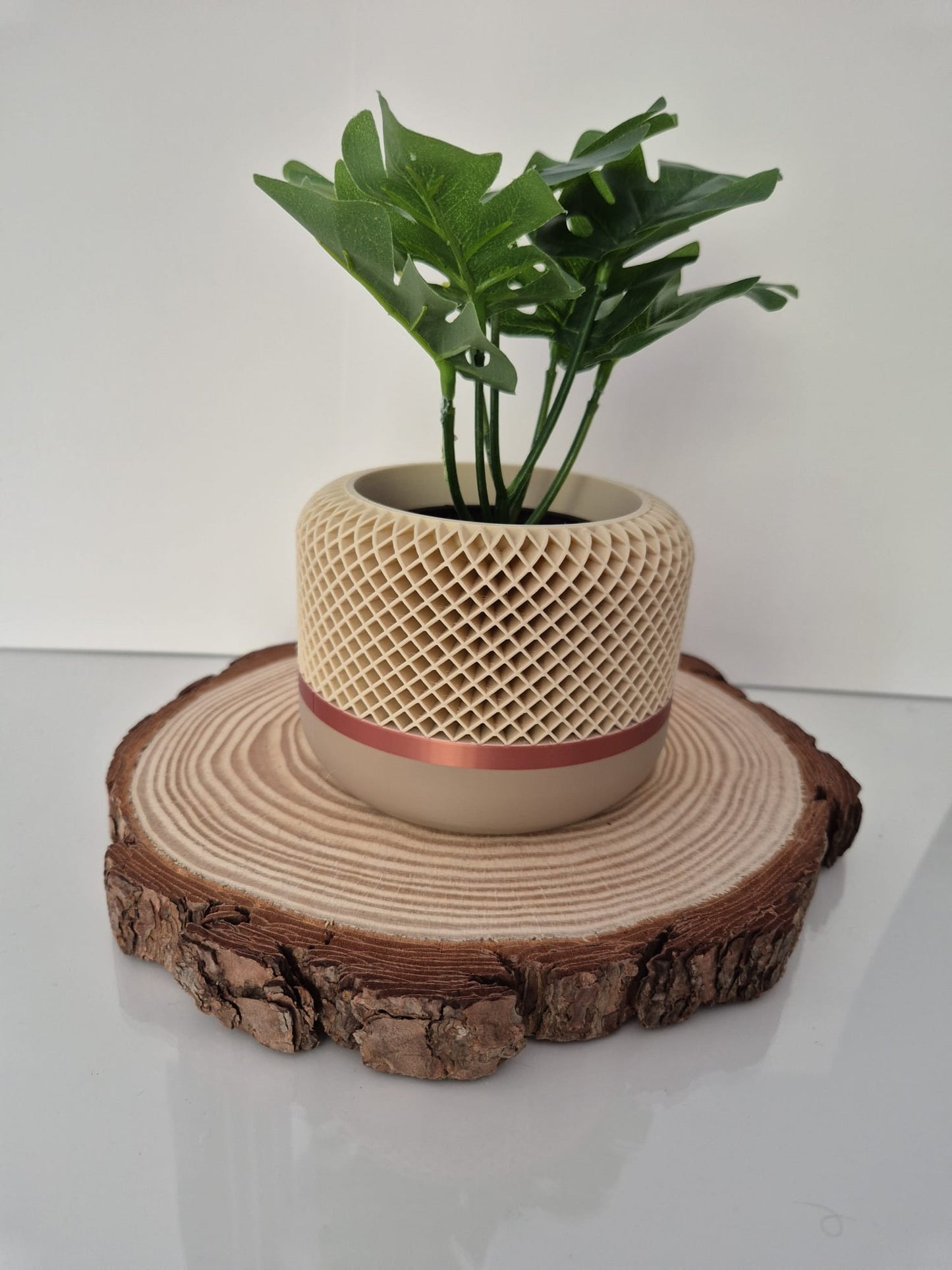 Honeycomb indoor plant pot in mocha, copper and latte colours