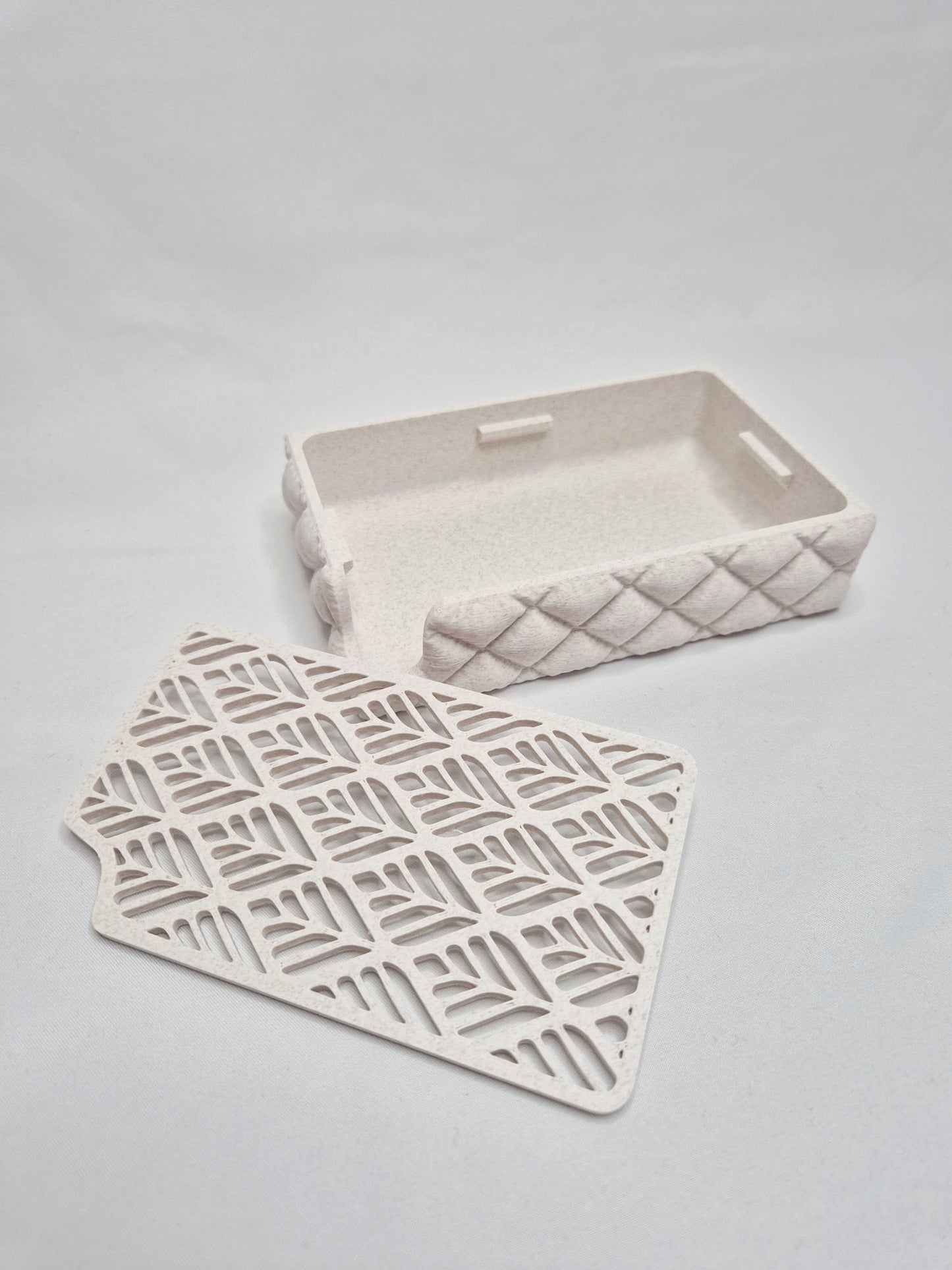 3D Printed Soap Dish with Removable Tray – Quilted Marble PLA with Cedar Speckle | Handmade in UK