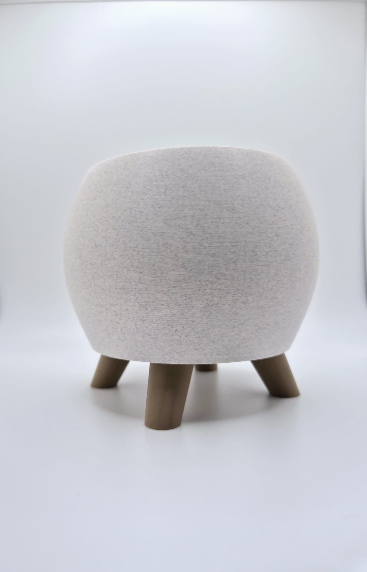 Luna Pod Planter with Legs, Modern Desk Plant Pot