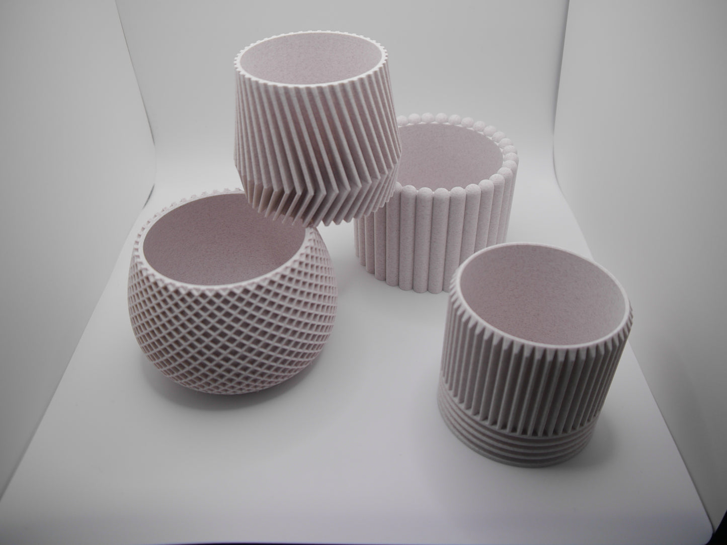 Set of 4 modern indoor plant pots